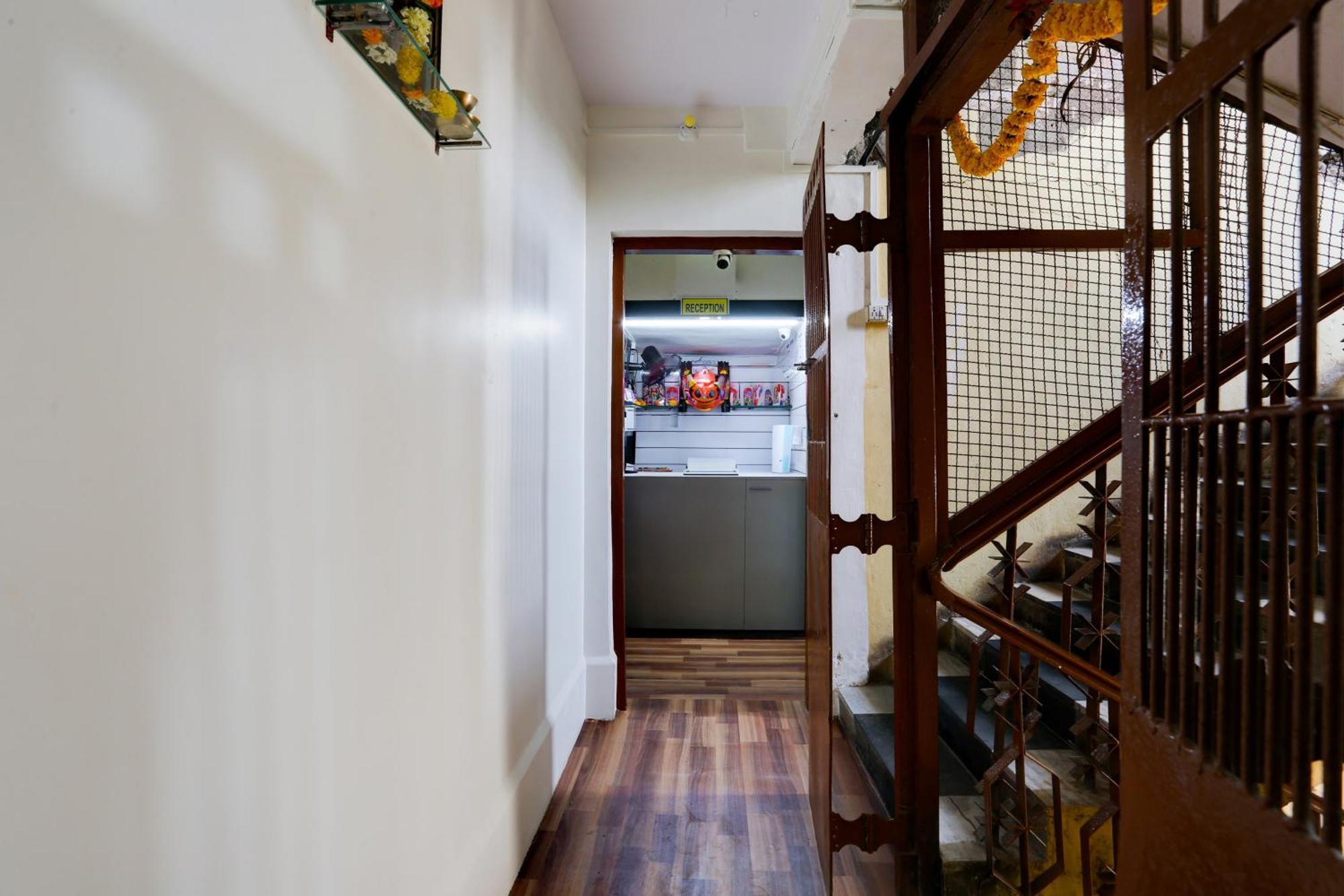 Hotel O Classic Bombay Extérieur photo